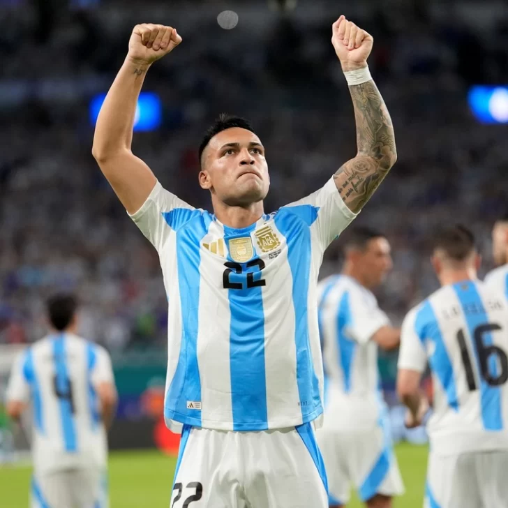 Con doblete de Lautaro Martínez, Argentina se impuso ante Perú