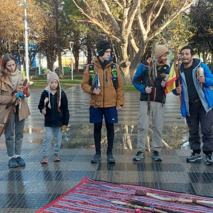 Corredores de la carrera continental de las Jornadas de Paz y Dignidad pasaron por Las Heras