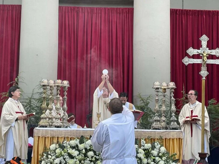 García Cuerva en Corpus Christi: “La Eucaristía es comida con sabor a todos”