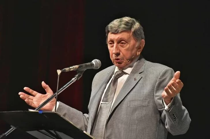 Internaron a Luis Landriscina a los 88 años: qué dice el parte médico