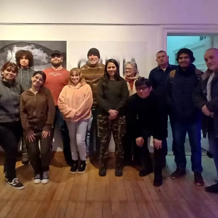 Riogalleguenses compartieron una tarde de lecturas en el Museo de Arte Eduardo Minnicelli