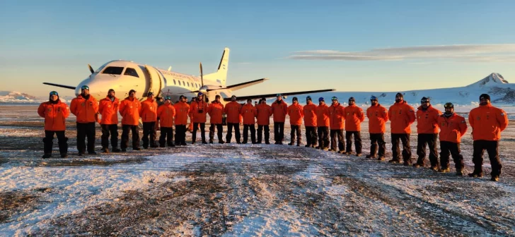 Vuelo-base-antartica-petrel-2024-1-728x336 Vuelo-base-antartica-petrel-2024-1-728x336