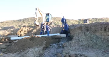 Corte de agua en Comodoro Rivadavia y Caleta Olivia por una nueva rotura del acueducto: ¿Cuándo regresará el servicio?