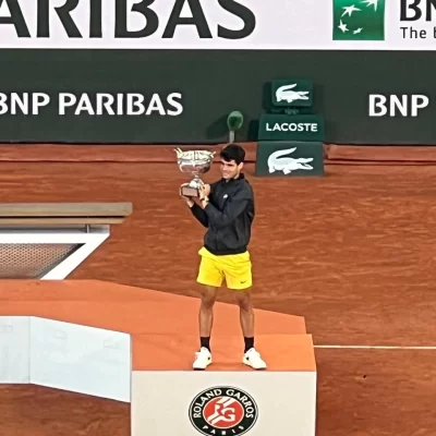 Carlos Alcaraz derrotó a Zverev y se consagró príncipe en Roland Garros