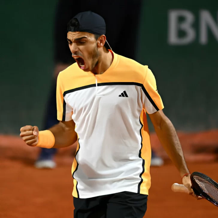 Fran Cerúndolo dio el golpe, venció a Tommy Paul y está en octavos de Roland Garros