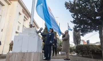 Por el temporal, suspenden el acto por el Día de la Bandera en Comodoro Rivadavia 