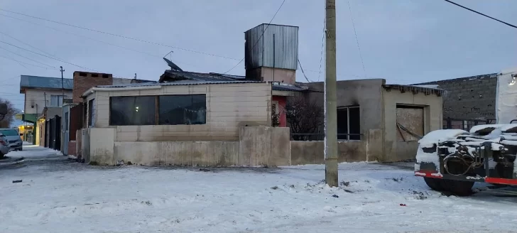 incendio-en-rio-gallegos-728x328