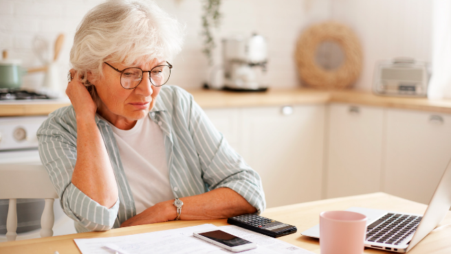 Jubilados y pensionados: ¿Cómo solicitar un extra de $98.000 en julio?