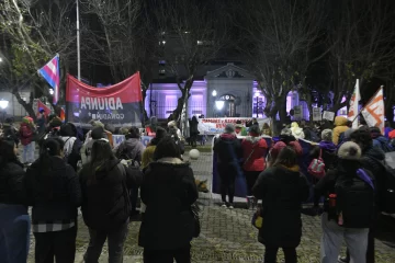 A nueve años del primer Ni Una Menos, mujeres y agrupaciones marcharon en Río Gallegos exigiendo justicia