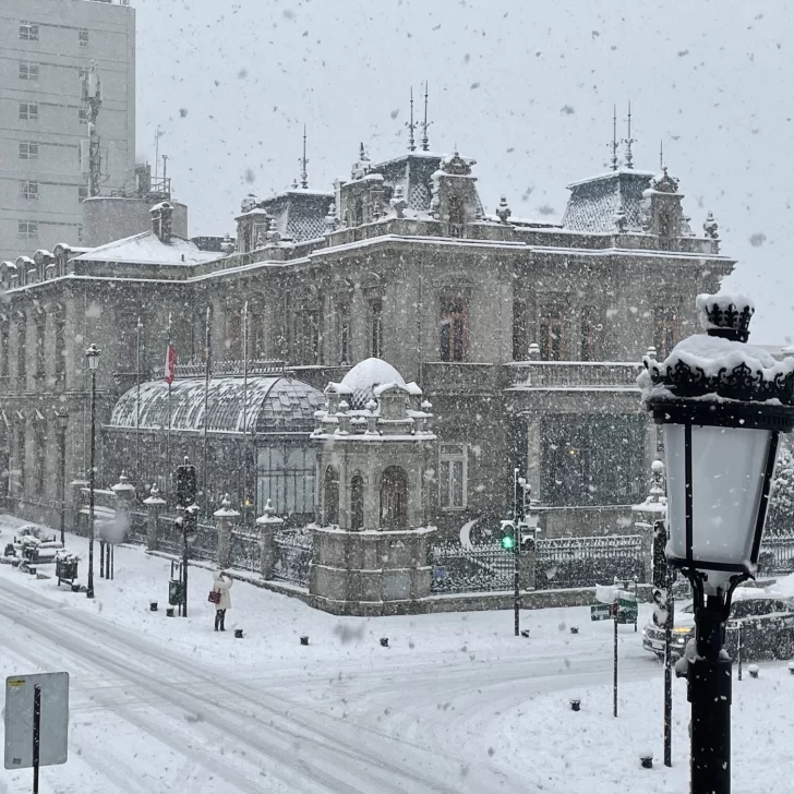 Declaran emergencia en Punta Arenas por intensas nevadas