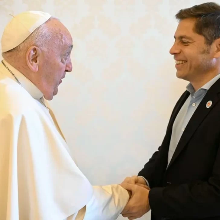 Papa Francisco recibió a Axel Kicillof en una audiencia privada en el Vaticano