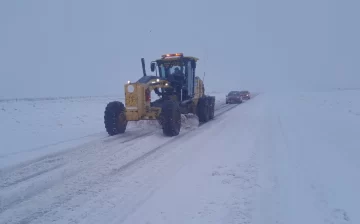 Por el peligro en las rutas de Santa Cruz, prohíben el tránsito hasta el miércoles por la mañana