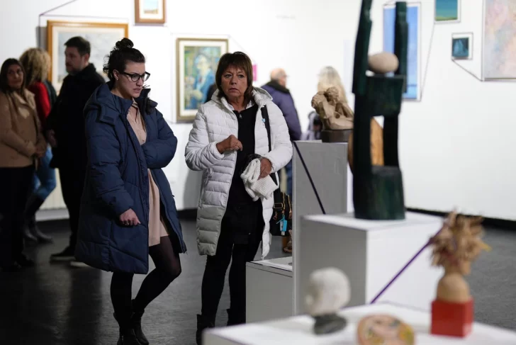 Inauguraron “Arte de Colección”, un recorrido por la historia artística en Santa Cruz