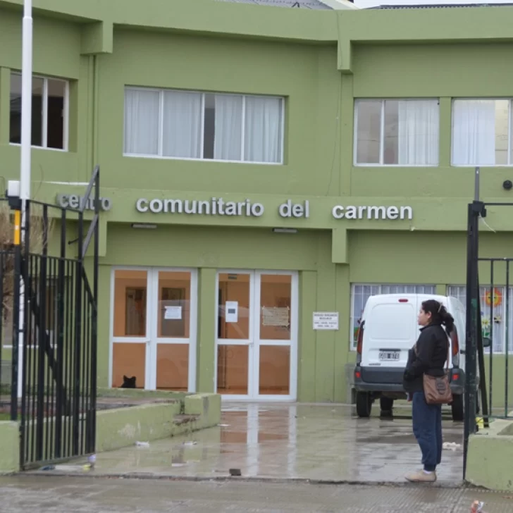 Artistas organizan una merienda solidaria en el barrio Del Carmen