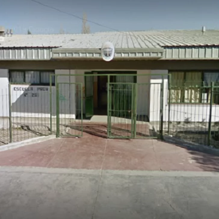 Docente detenida por abuso de menores en Trelew: qué medidas tomó Educación