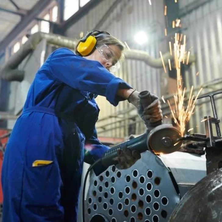 La industrias pyme registró una caída del 20,4% interanual en junio