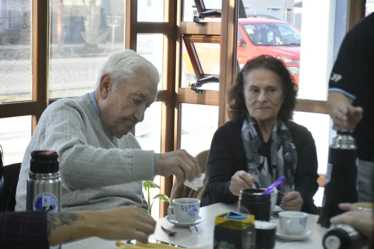 A 61 años del nacimiento de José Honorio Ortega, familiares y veteranos compartieron una merienda