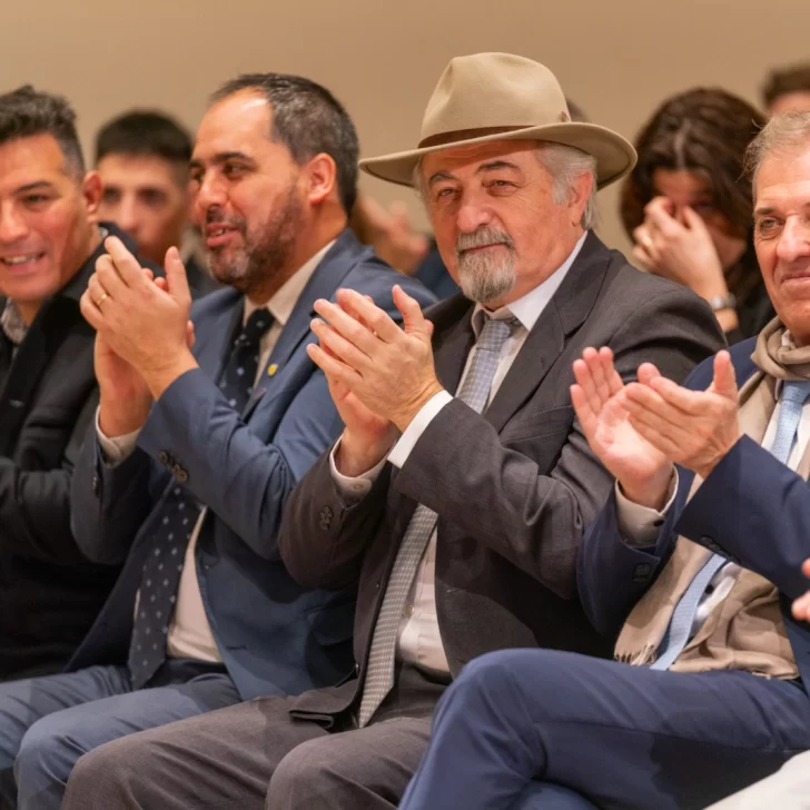 Othar Macharashvili participó del 76° aniversario de Rada Tilly