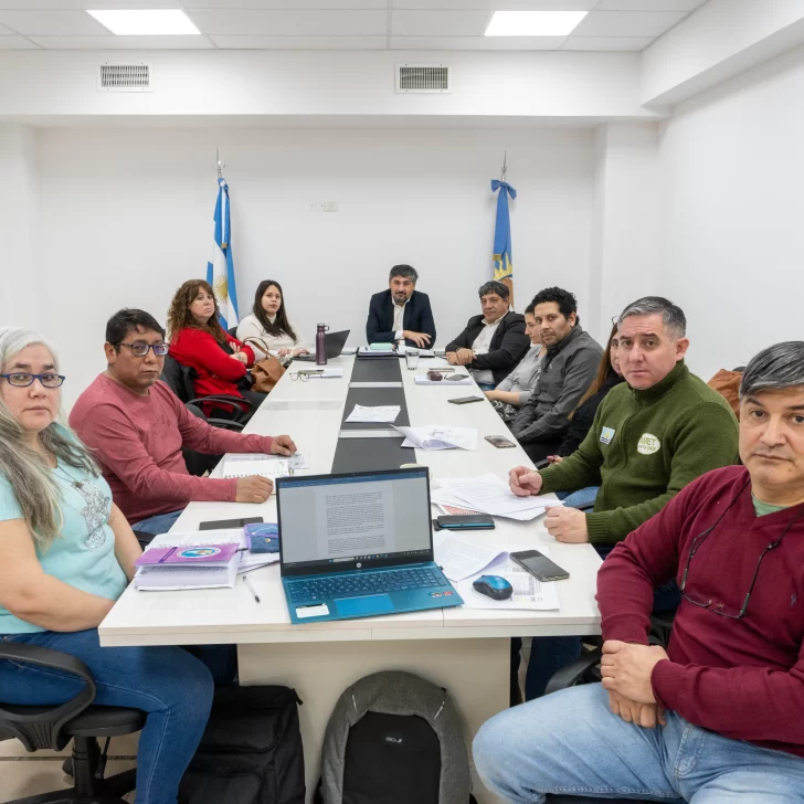 Paritaria docente: Provincia ofertó 26% de incremento en tres tramos