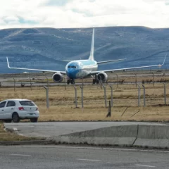 Aerolíneas Argentinas: el retiro de aviones impacta en menos vuelos y pasajes más caros