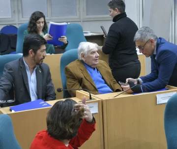 La Oposición pidió una sesión extraordinaria para interpelar al ministro de Seguridad por la crisis policial La Oposición pidió una sesión extraordinaria para interpelar al ministro de Seguridad por la crisis policial