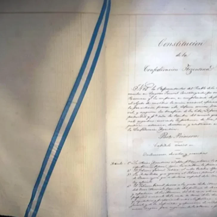 El ejemplar original de la Constitución Nacional de 1853 será parte de la firma del Pacto de Mayo