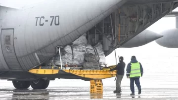 Nación enviará otro avión Hércules con provisiones a Santa Cruz