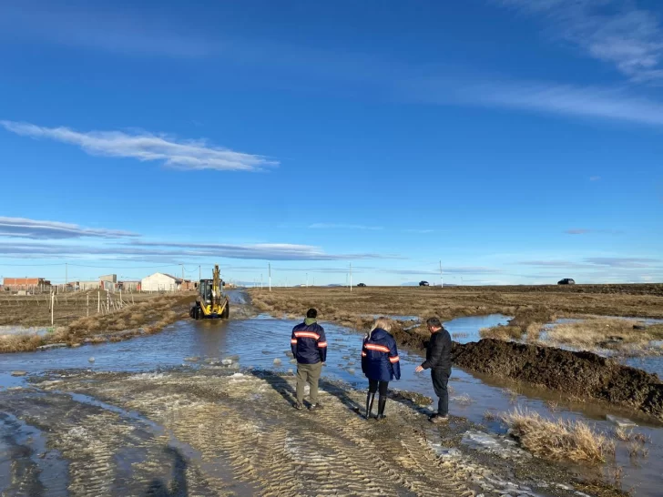 Prepararon un centro de evacuados para 60 personas por las inundaciones en Río Gallegos