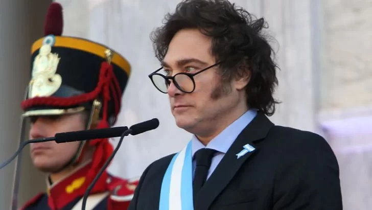 Javier Milei viaja a Tucumán para firmar el Pacto de Mayo con gobernadores