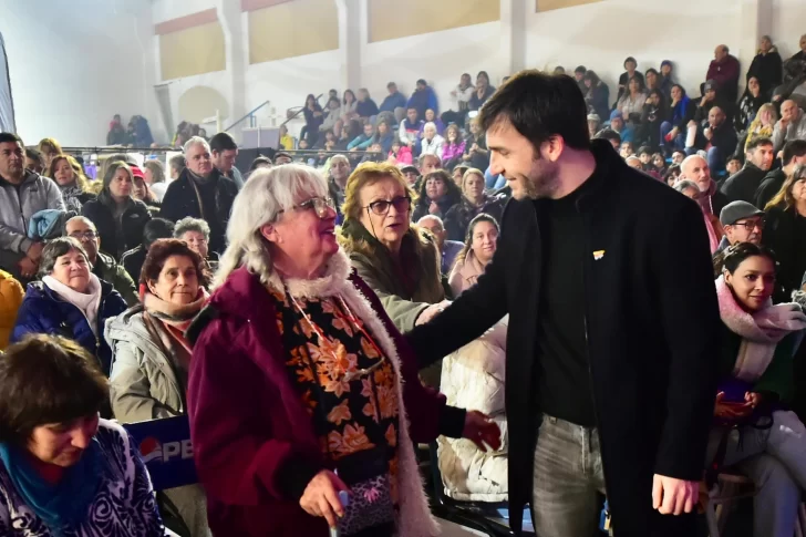 Nacho Torres tiene el 63% de imagen positiva y es el segundo gobernador mejor rankeado del país