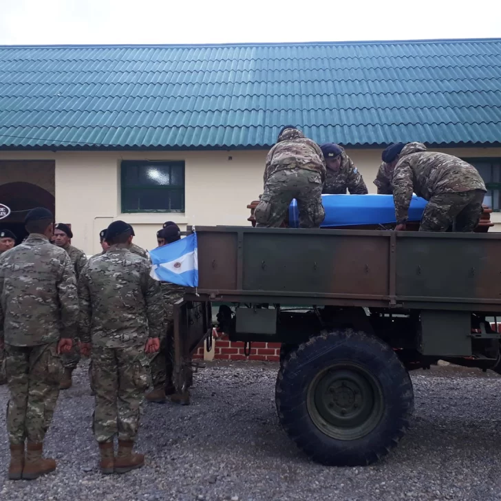 Investigan la muerte de un oficial del Ejército en el Regimiento de Puerto Deseado