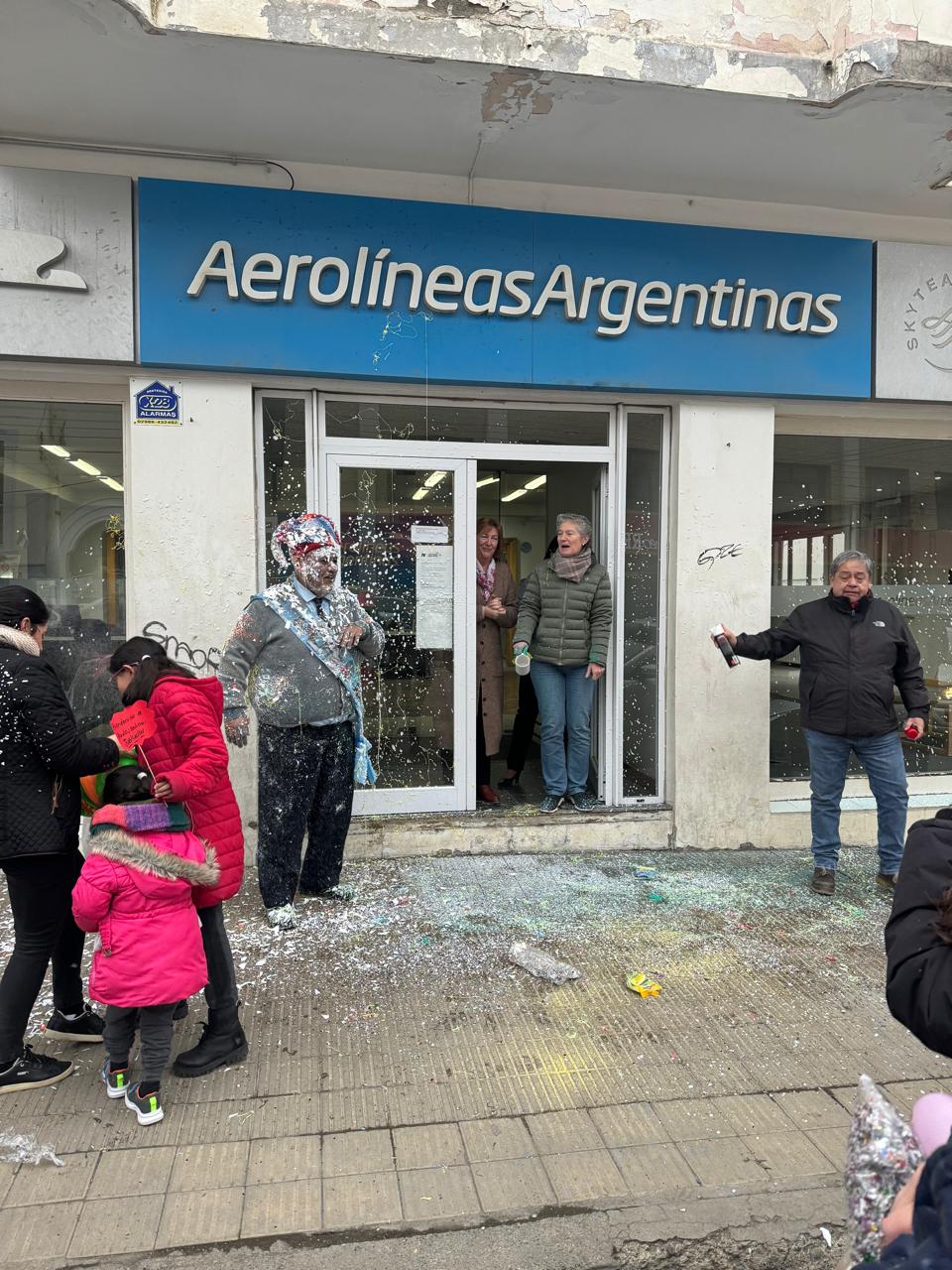 ramon-avila-trabajador-de-Aerolineas-que-se-jubilado-230dj2-2-546x728