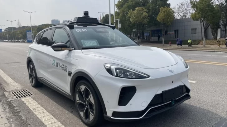 Video. Así funcionan los taxis autónomos, sin conductor humano al volante y con inteligencia artificial 