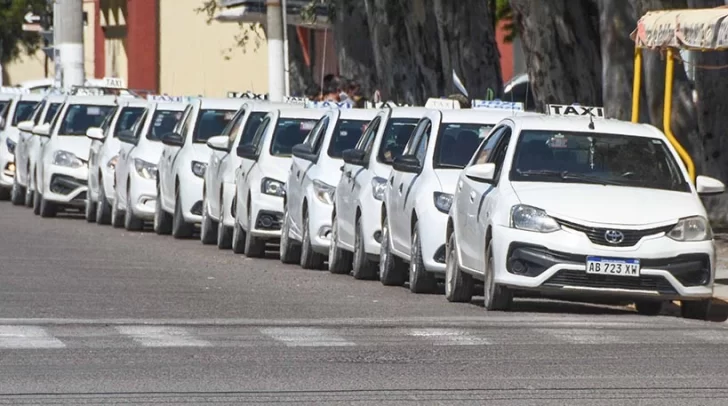 Uber anunció que llega a Puerto Madryn en medio de la polémica