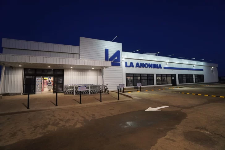 El supermercado La Anónima inauguró su nueva sucursal en el Barrio Ayres Argentinos de Río Gallegos