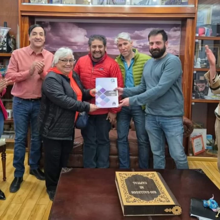 El municipio le entregó la adjudicación del terreno al Club CEMA