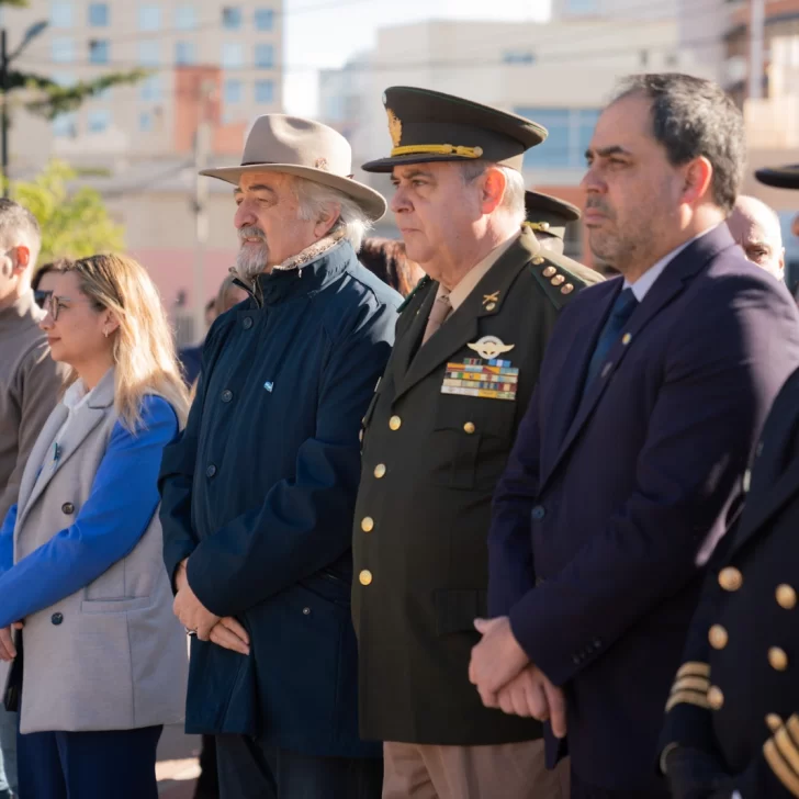 Homenaje a San Martín en Comodoro: Macharashvili destacó “el esfuerzo y la convicción” del Padre de la Patria