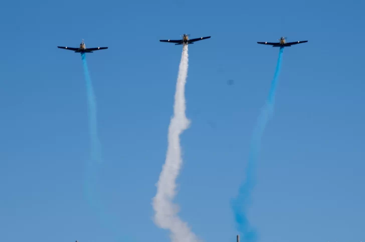 Petri-presidio-la-ceremonia-por-el-112°-aniversario-de-la-creacion-de-la-Fuerza-Aerea-Argentina-1-728x484