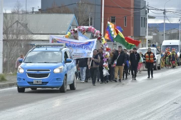 Residentes bolivianos en Río Gallegos celebraron a la Virgen de Urkupiña