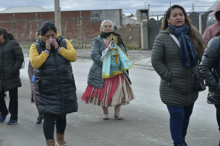 Procesion-virgen-de-urkupina-2024-3-728x485