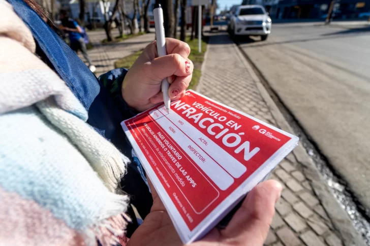 Cómo pagar las infracciones desde la app de Estacionamiento Medido en Río Gallegos