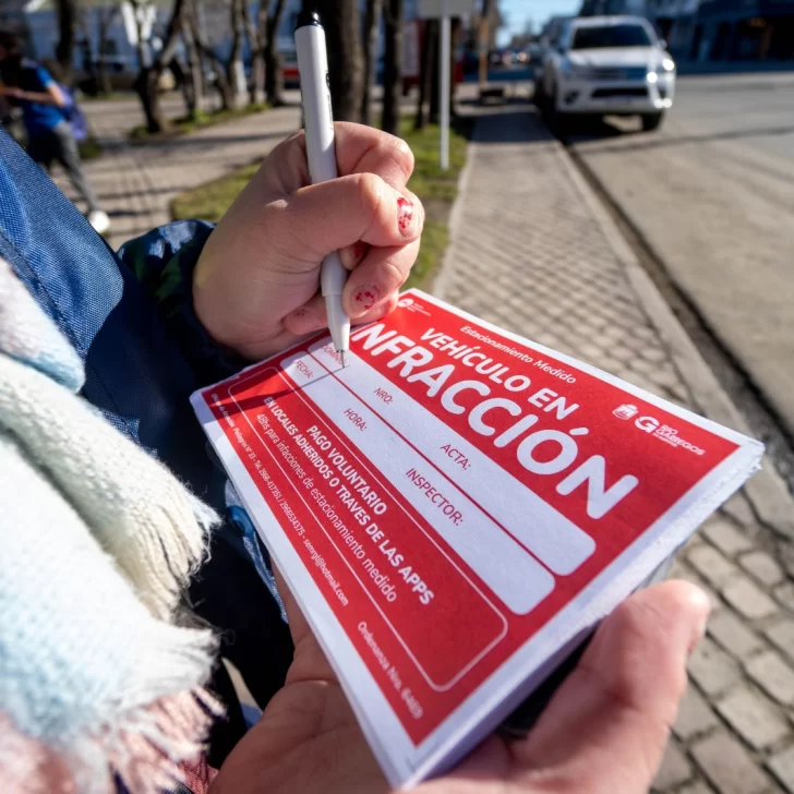 Cómo pagar las infracciones desde la app de Estacionamiento Medido en Río Gallegos