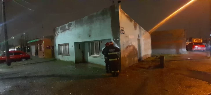 Bomberos llevaron a cabo más de 10 intervenciones por las inundaciones