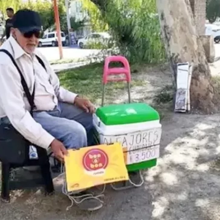 Se hacía pasar por un abuelo que vendía caramelos, murió y descubrieron que era un violador prófugo Se hacía pasar por un abuelo que vendía caramelos, murió y descubrieron que era un violador prófugo