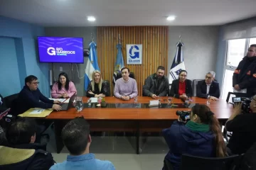 Realizaron la apertura de sobres para el traslado de la planta de asfalto y la compra de juegos recreativos en Río Gallegos