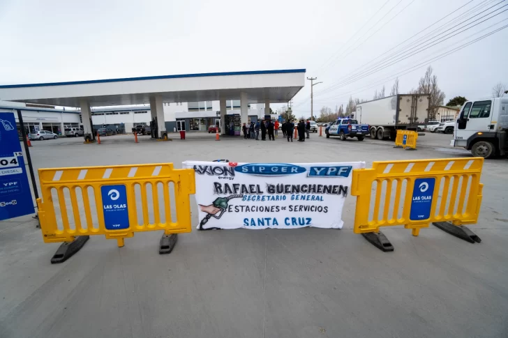 bloqueo-estacion-de-servicio-2309jde20d-4-728x485 bloqueo-estacion-de-servicio-2309jde20d-4-728x485
