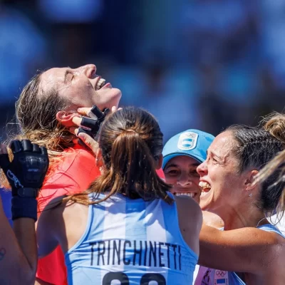 “Pasamos a lo Argentina”, aseguró Cristina Cosentino, arquera de Las Leonas que atajó 4 penales a Alemania