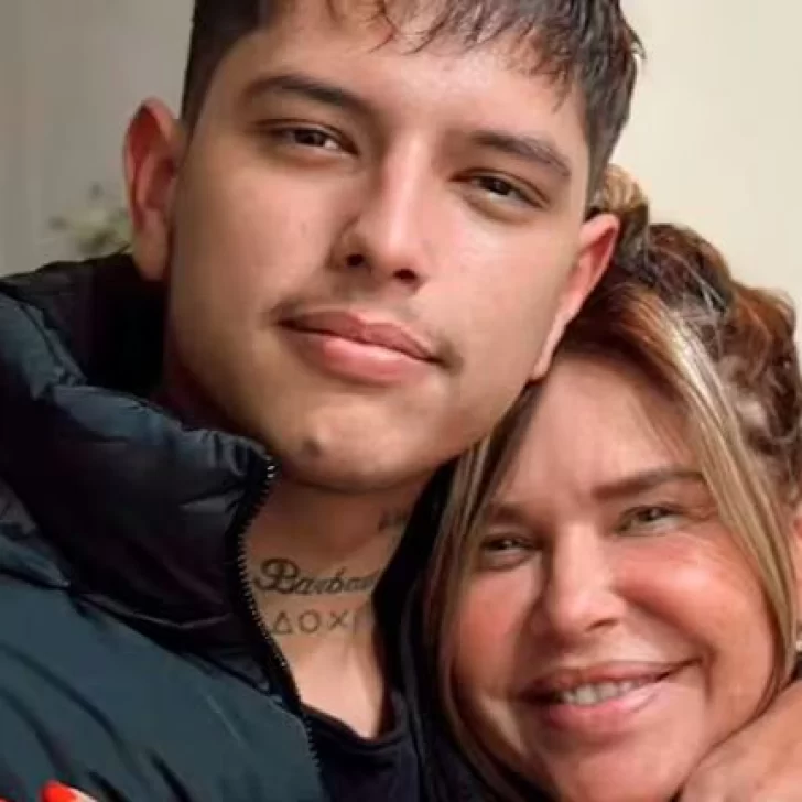 Nazarena Vélez reveló que su hijo, Chyno Agostini, la traicionó: “Carta de documento”