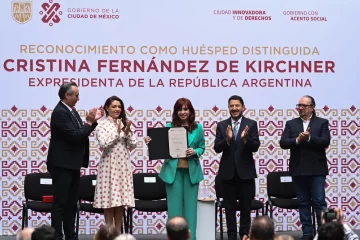 Cristina Kirchner fue nombrada Huésped Distinguida en México: “Este reconocimiento es una caricia al alma” Cristina Kirchner fue nombrada Huésped Distinguida en México: “Este reconocimiento es una caricia al alma”