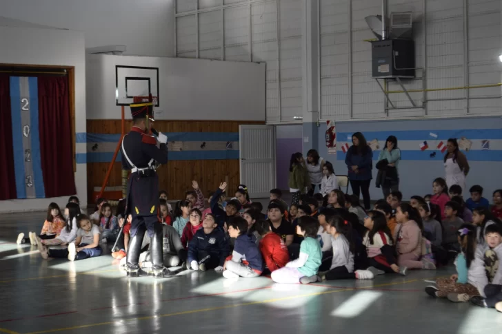 granderos-escuelas-chicos-1-728x485